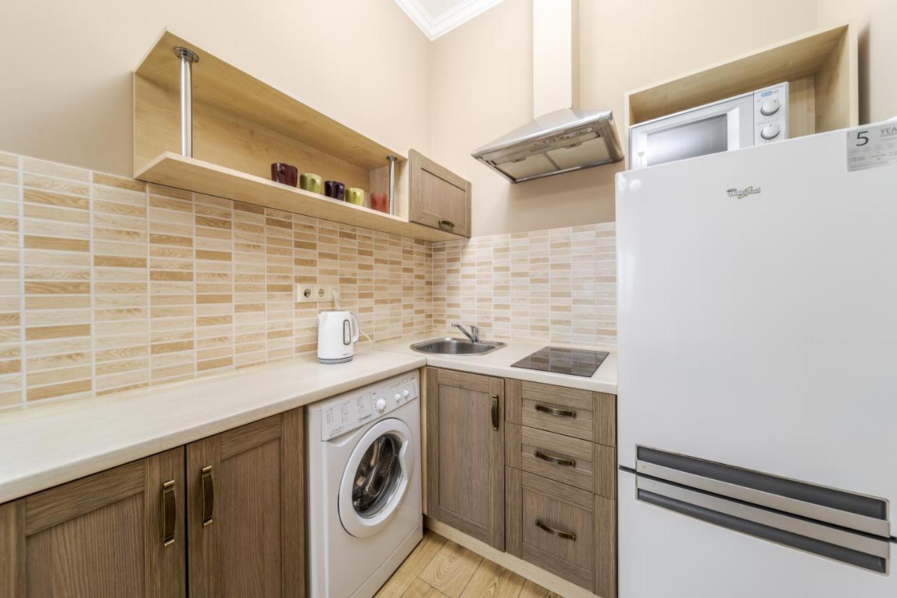 Apartment On Stavropihiiska Street 1 Liov Exterior foto