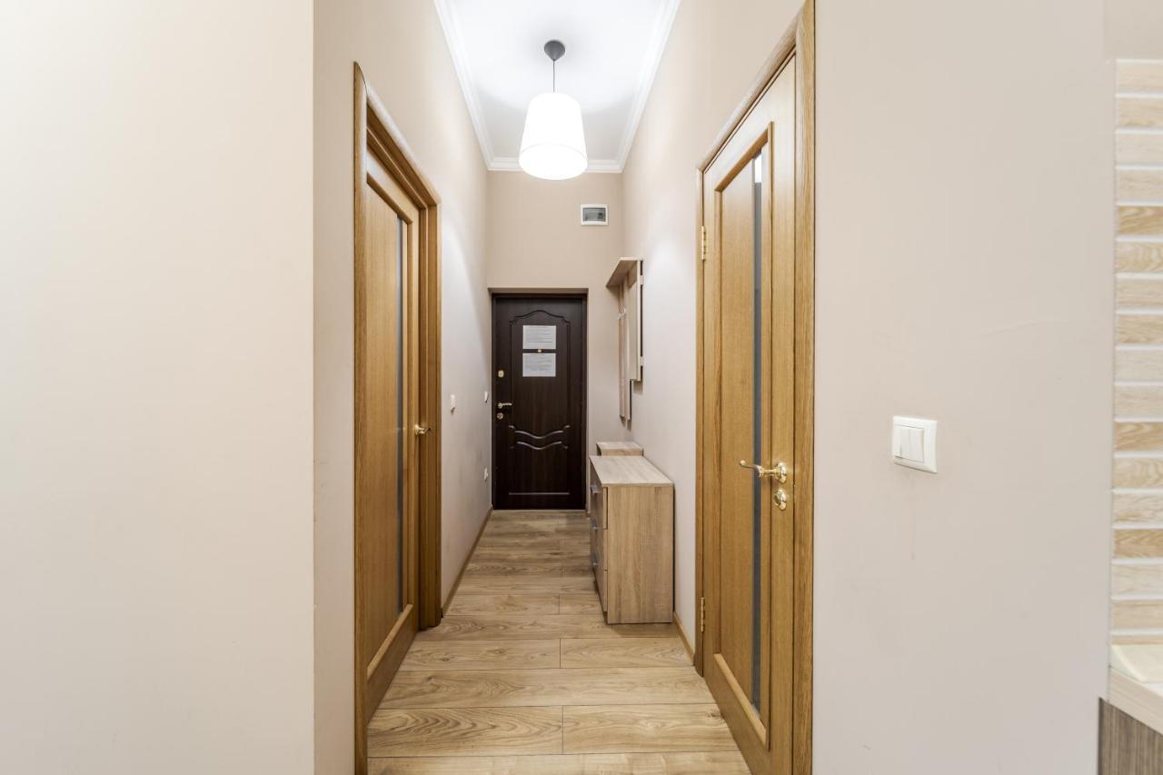 Apartment On Stavropihiiska Street 1 Liov Exterior foto