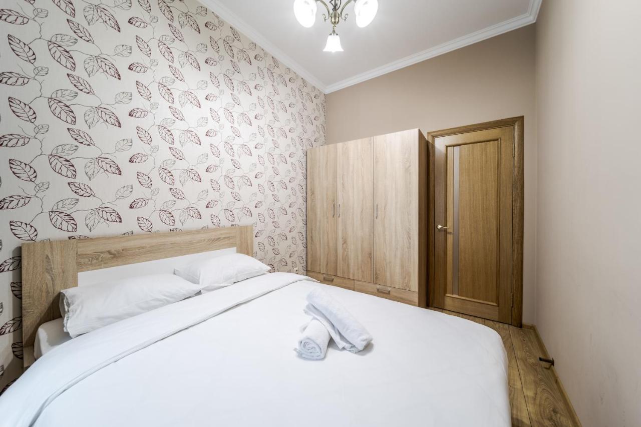 Apartment On Stavropihiiska Street 1 Liov Exterior foto